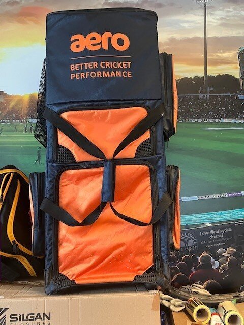 Aero cricket bag